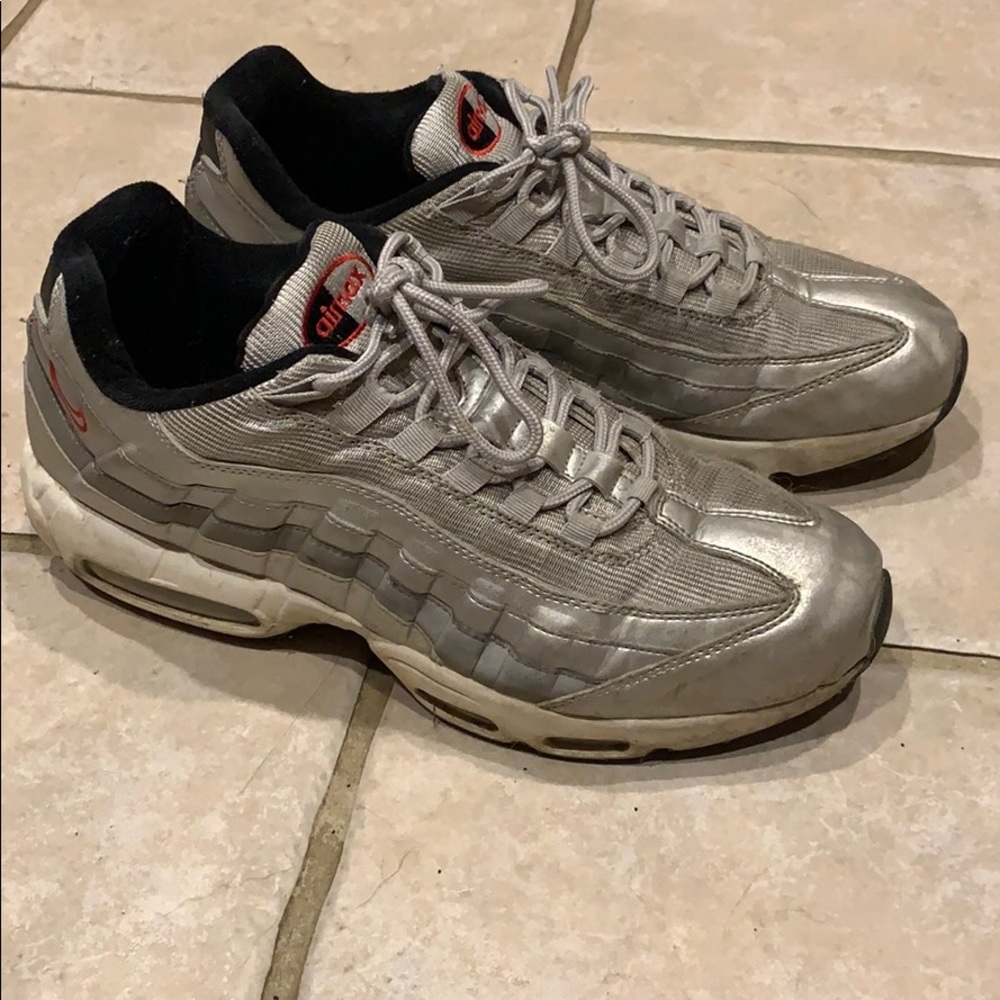 Nike Air Max 95 “Silver Bullets” Size 11 (READ)